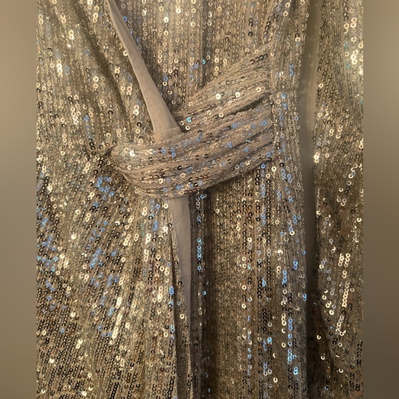 NWT MAMA Sequined Wrapover Maternity Dress sz Small🌹 - Picture 3 of 5